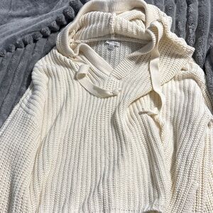 American Eagle Outfitters Cream V-Neck Sweater
